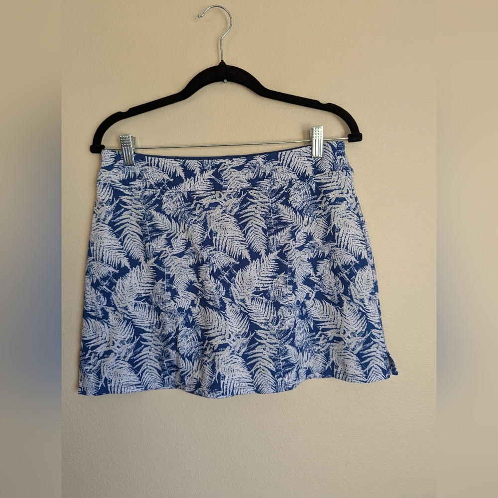 Tranquility Blue and White Fern Pattern Skirt / Skort Size M